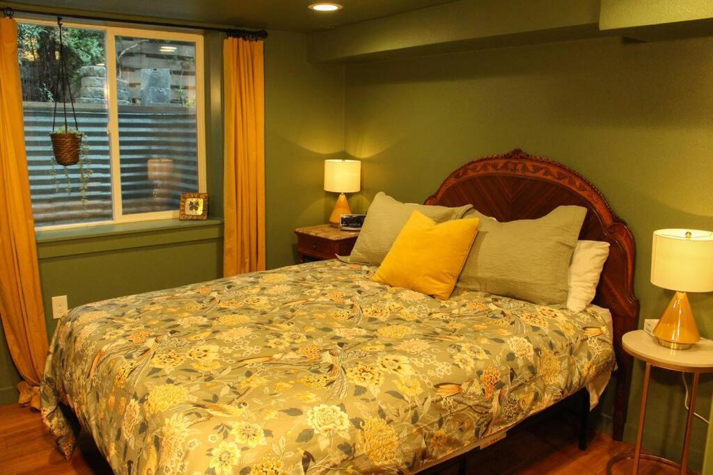 Apartmán Heart Of Woodstock, 10 Min Walk To Reed, With Private Garage! Portland Exteriér fotografie